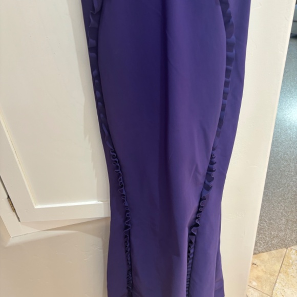 Greta Constantine Canadian. Designer gown - Picture 5 of 7